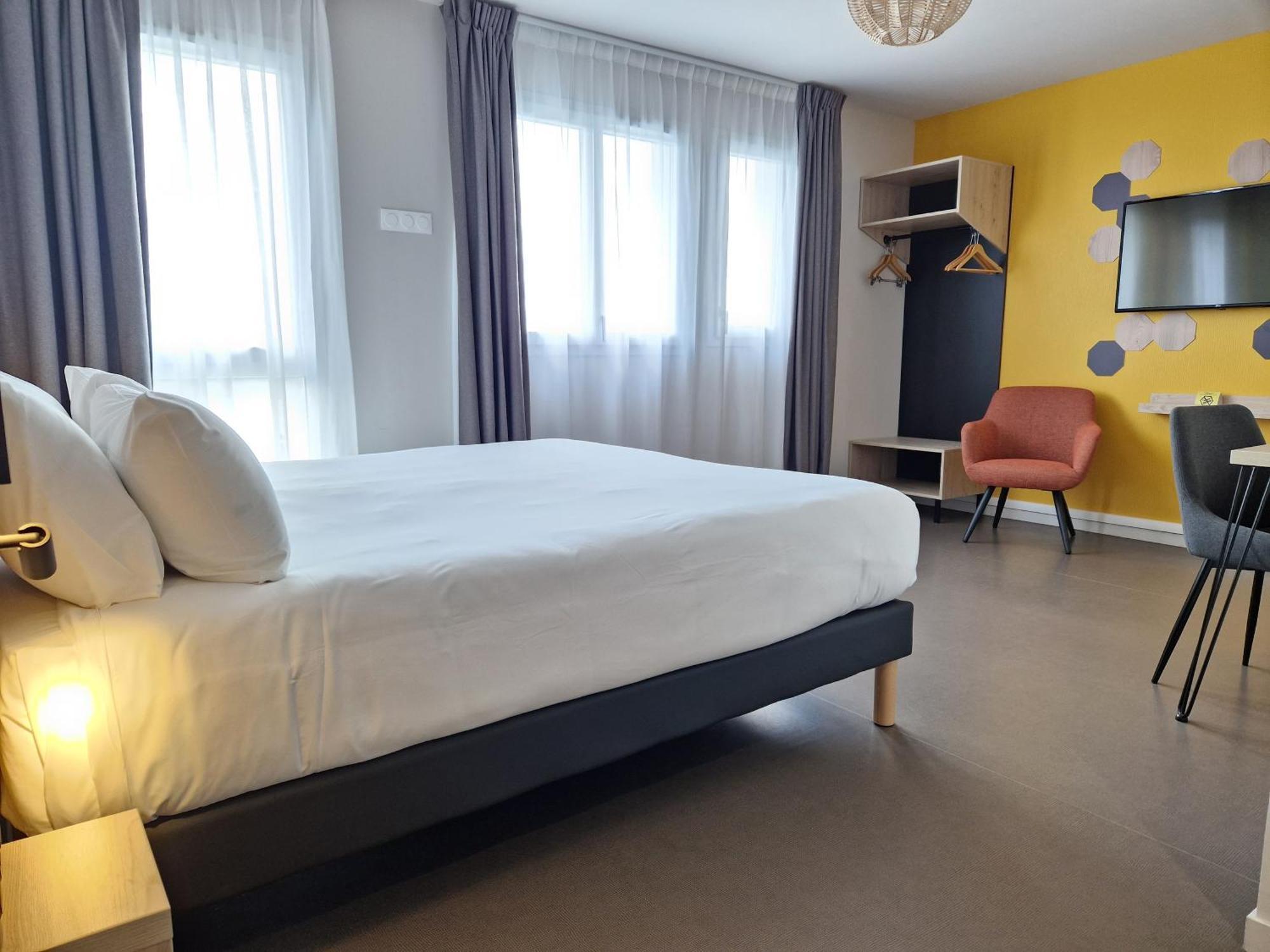 Beelodge Centre Hotel